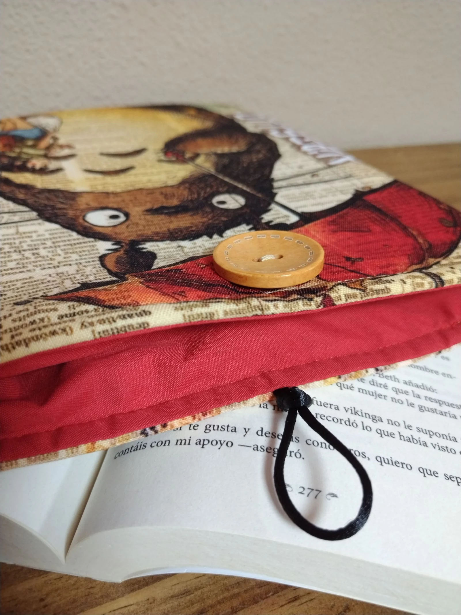 Funda literaria acolchada diseño de Totoro - Hecho a mano  – photo 3